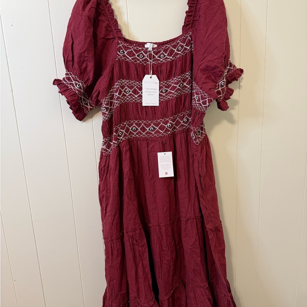 Ivy City NWT Elegant Burgundy Midi Dress Size 5x